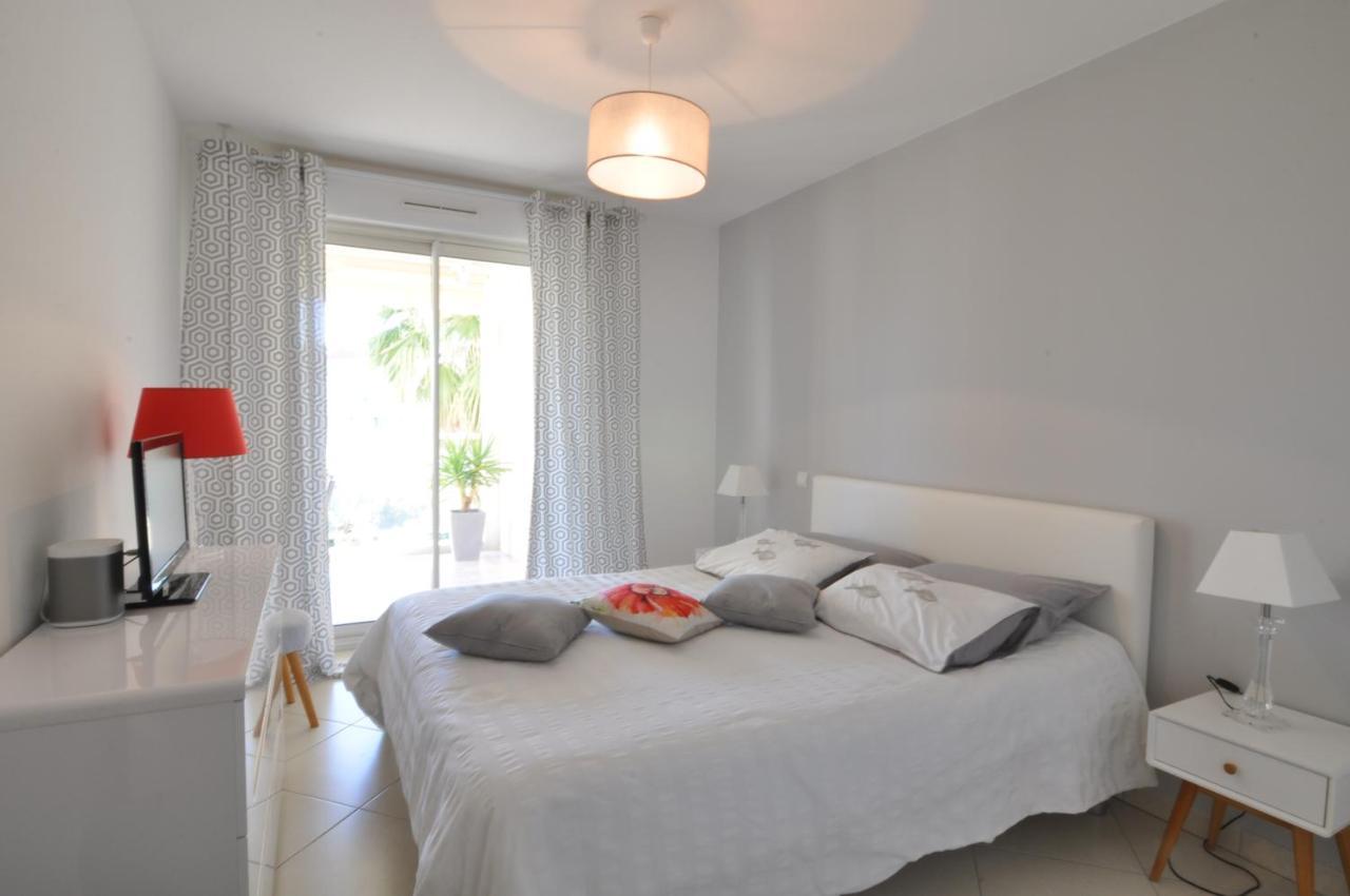 Elegant One-Bedroom Apartment With Swimming Pool - Stayinantibes - Le Vallon Eksteriør bilde